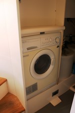 Shadow Fox 35 Crew Laundry