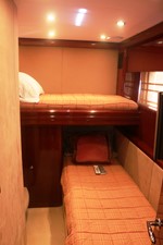 Shadow Fox 29 Guest Stateroom Starboard