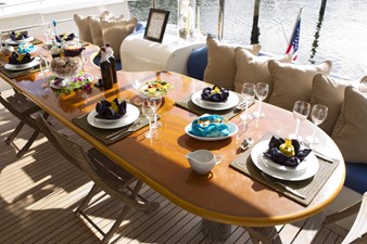 PLATYPUS 5 Aft Deck Dining
