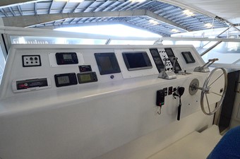 PLATYPUS 11 Flybridge Controls