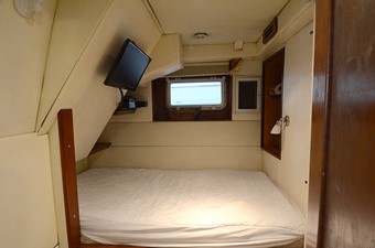 SOLSTICE I 32 Captains Quarters