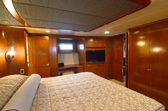 SOLSTICE I 23 Master Stateroom