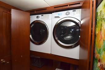 SOLSTICE I 33 Washer and Dryer