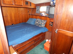 Skip Dot 28 Master Stateroom