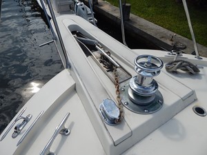 Skip Dot 21 Pulpit & Windlass