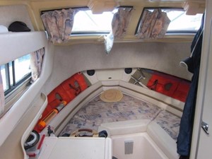 27ft 2000 Grady White Sailfish 14 V Berth