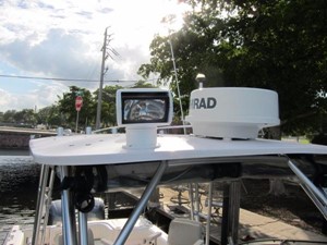 27ft 2000 Grady White Sailfish 15 Search Light