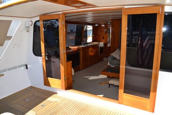 COCKPIT LOOKING FORWARD