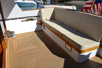 COCKPIT SEATING