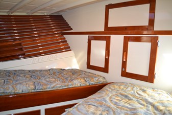 SUMMER PLACE 30 GUEST STATEROOM FORWARD