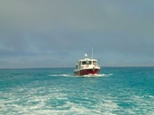 34' American Tug forward profile
