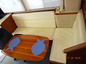 Jenna Star 18 34' American Tug salon seating photo1
