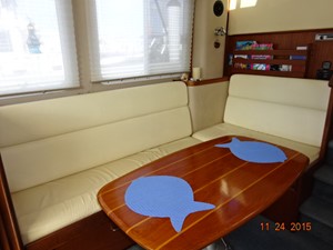 Jenna Star 19 34' American Tug salon seating photo2