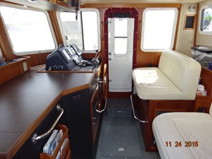 Jenna Star 25 34' American Tug pilothouse starboard
