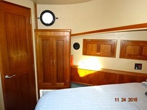 Jenna Star 28 34' American Tug master stateroom port