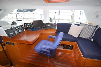 LEONORE 10 Pilothouse and Nav Station