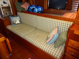 Nobadeer 20 47' Mariner salon starboard benchseat/berth