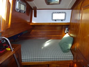 Nobadeer 27 47' Mariner aft stateroom port