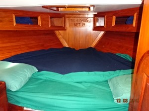 Nobadeer 32 47' Mariner forward stateroom