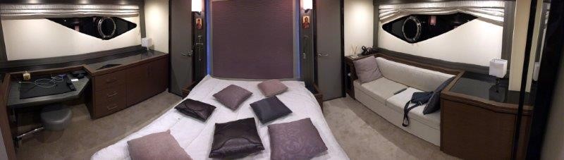 Marquis 630 Sport Yacht