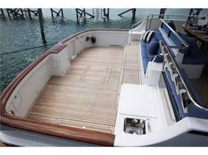 KAYTOO 27 Bahamas Cockpit
