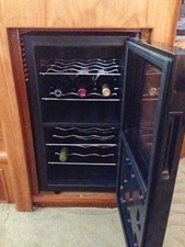 SAFARI 17 Built in Wine Cooler