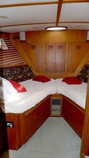 Blue Bird 25 Guest Cabin 3/1