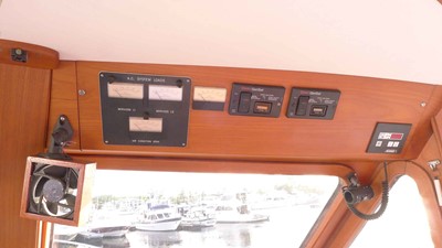 Blue Bird 40 Pilothouse 5