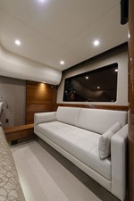 MOON SILK 11 Master Stateroom