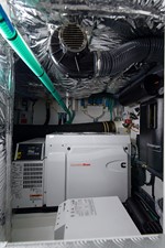 MOON SILK 35 Engine Room