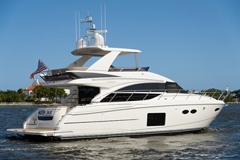 MOON SILK 38 Stern Profile