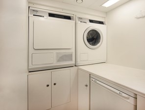 ETOILE D'AZUR 21 Laundry