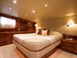 ylang ylang 11 front cabin