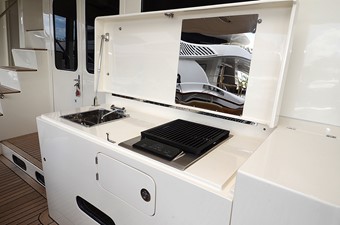 BOHEMIA III 13 Aft Grill