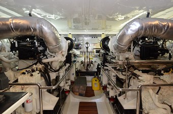 BOHEMIA III 48 Engine Room