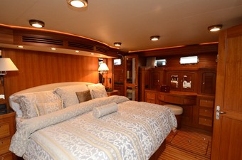 BOHEMIA III 31 Master Stateroom