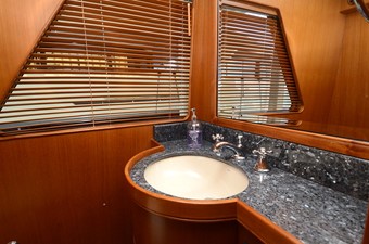 BOHEMIA III 19 Command Bridge Bathroom