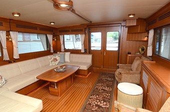 BOHEMIA III 26 Salon Aft