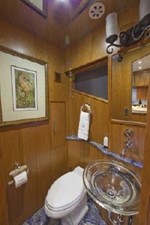 ANDIAMO 18 Day Bathroom