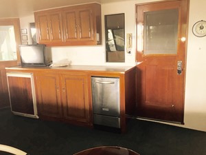 FREEPLAY 12 Galley