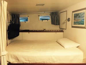 FREEPLAY 20 Crew Quarters