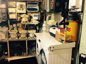 FREEPLAY 23 Engine Room & Bosch Washer & Dryer
