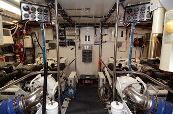 CHILLIN 50 Engine Room
