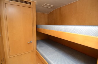 CHILLIN 44 Guest Stateroom