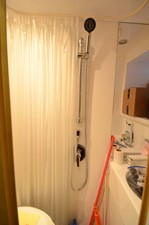 CHILLIN 45 Guest Bathroom