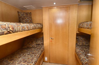 CHILLIN 46 Guest Stateroom