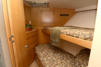 CHILLIN 48 Guest Stateroom