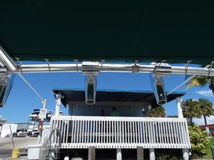 No Name Marlin 350 1993 8 Rod Holders