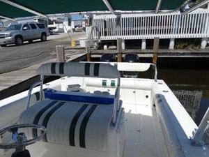 No Name Marlin 350 1993 12 Helm Seat