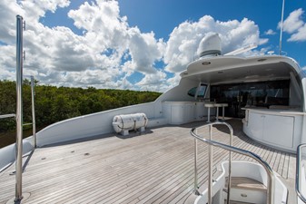No Name 82 Flybridge Aft Deck